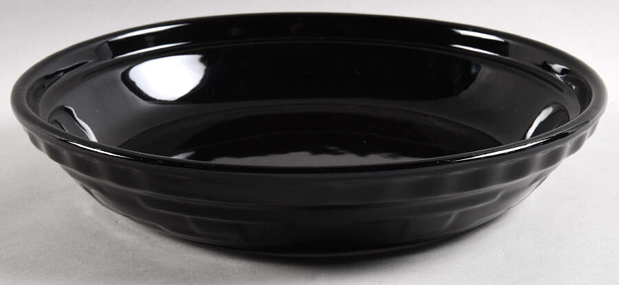 Woven Traditions Ebony 10" Pie Baking Plate by Longaberger-1