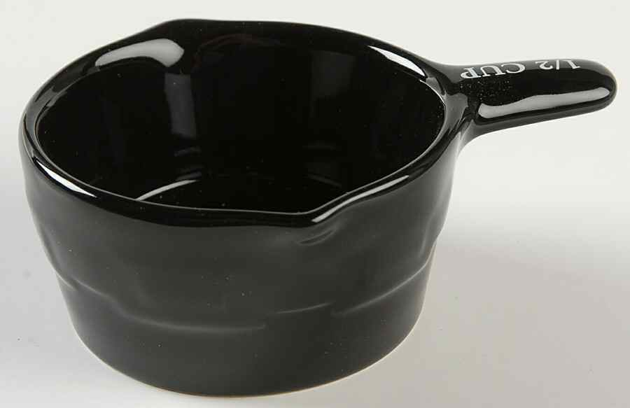 Woven Traditions Ebony 1/2 Cup Measuring Cup by Longaberger-1