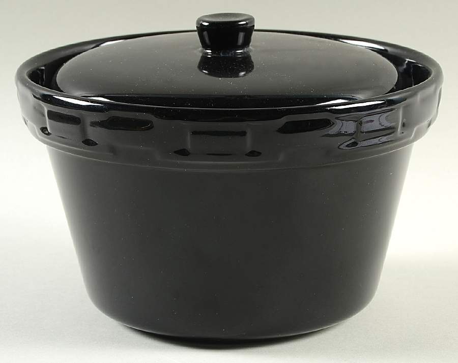 Woven Traditions Ebony 1 Qt Round Covered Casserole by Longaberger-1