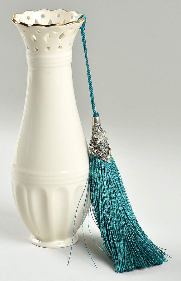 Linen & Lace Collection 7" Vase by Lenox-1