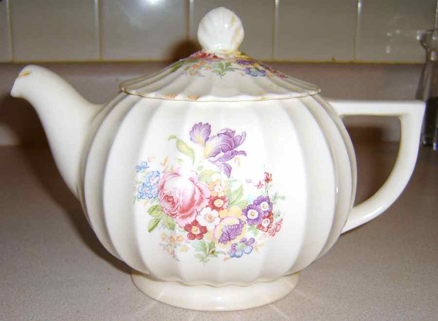 Shanlin Rose Teapot & Lid by Limoges-American-1