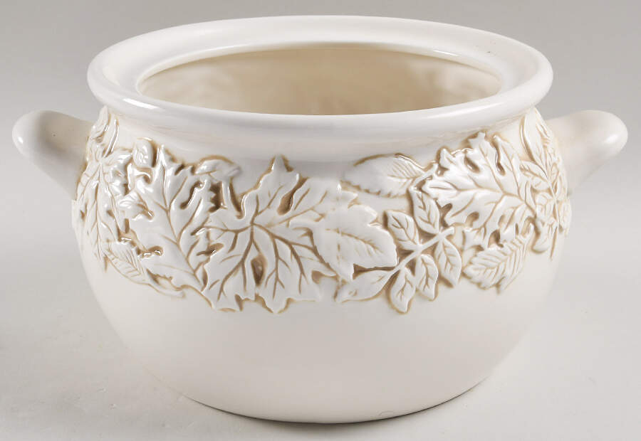 Embossed Leaf Tureen No Lid by Linens N Things-1
