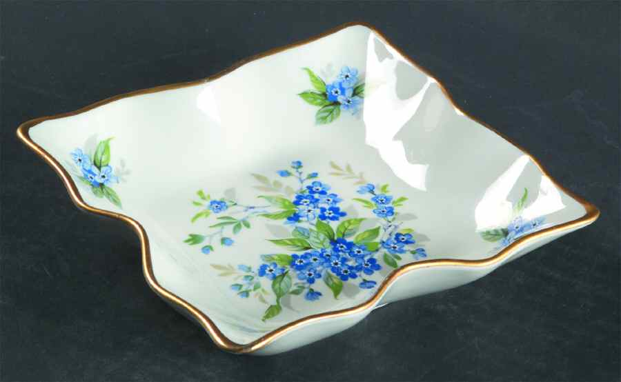 LIM424 Bon Bon by Limoges-French-1
