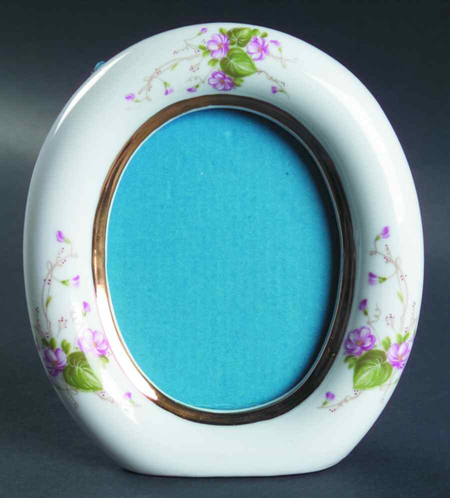 Impatience Oval Frame-Holds 3" X 4" by Lefton-1