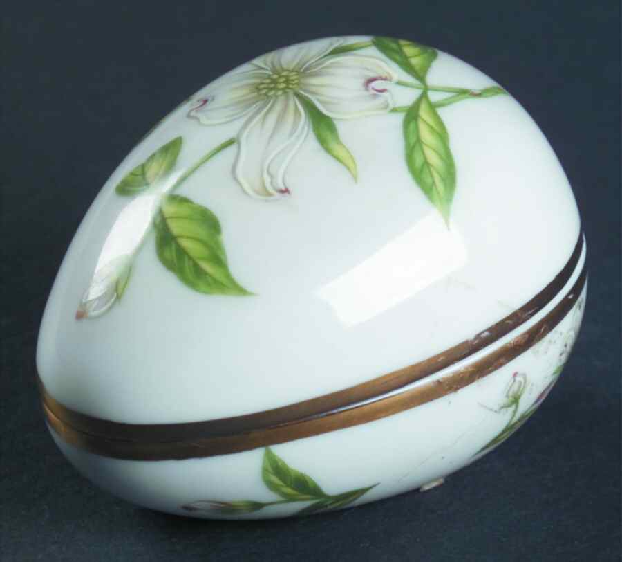 LEF68 Medium Egg Box & Lid by Lefton-1