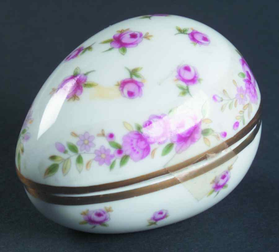 LEF69 Medium Egg Box & Lid by Lefton-1