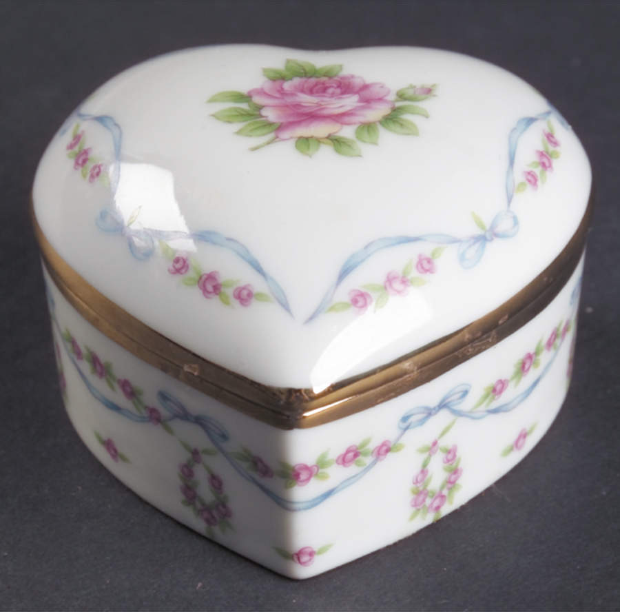 LEF70 Heart Shape Box & Lid by Lefton-1