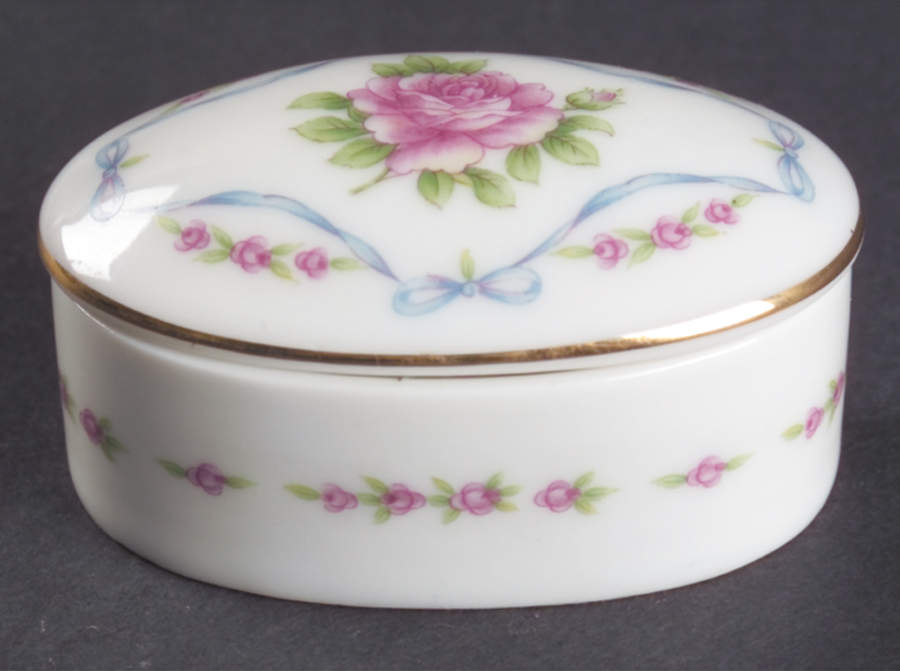 LEF70 Oblong Box & Lid by Lefton-1
