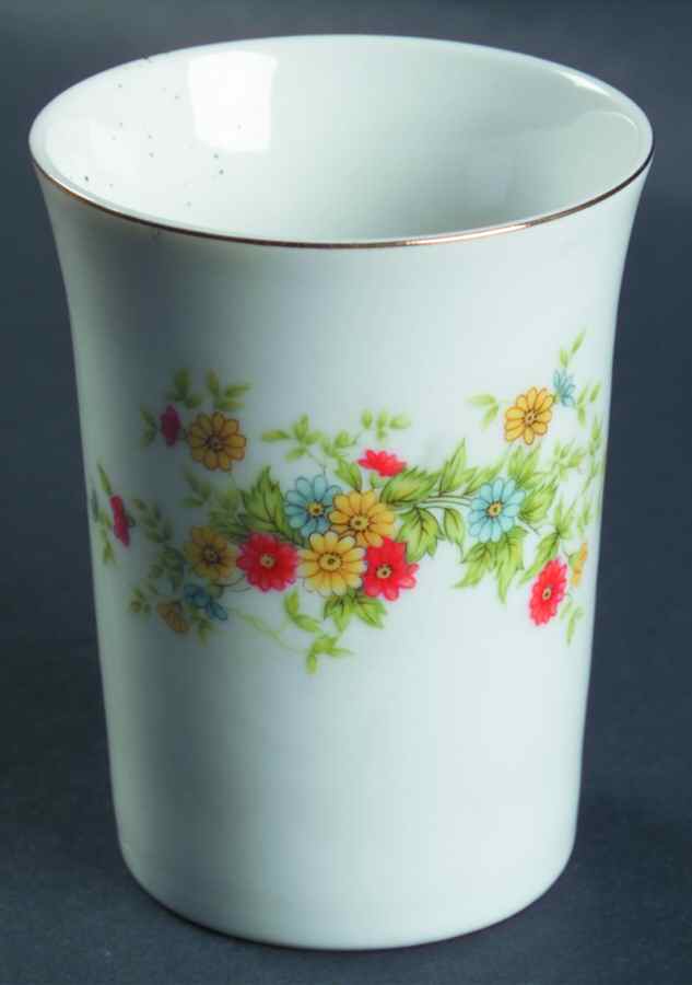 LEF72 Tall China Tumbler by Lefton-1