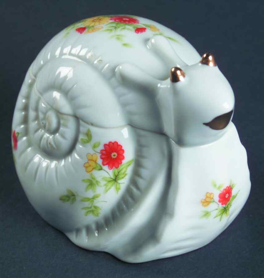 LEF72 Snail Box by Lefton-1