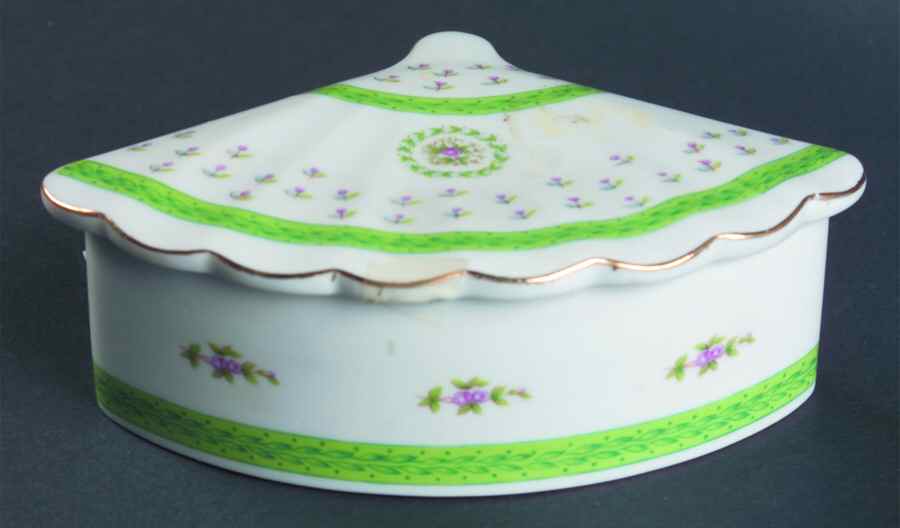LEF73 5" Fan Shape Box & Lid by Lefton-1