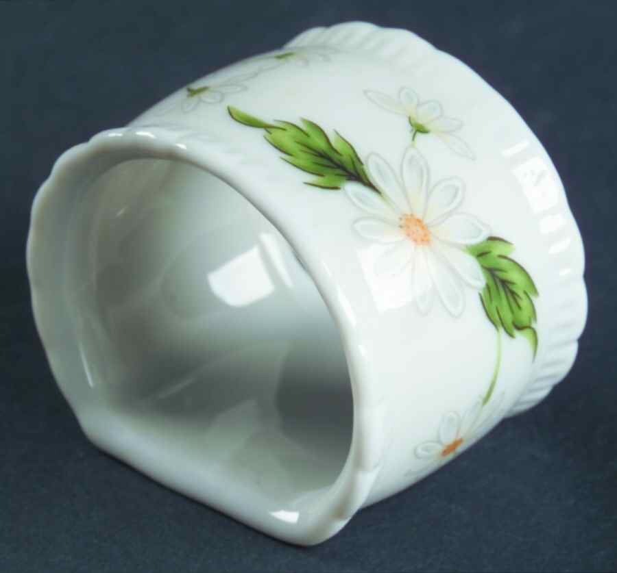 LEF75 Napkin Ring by Lefton-1
