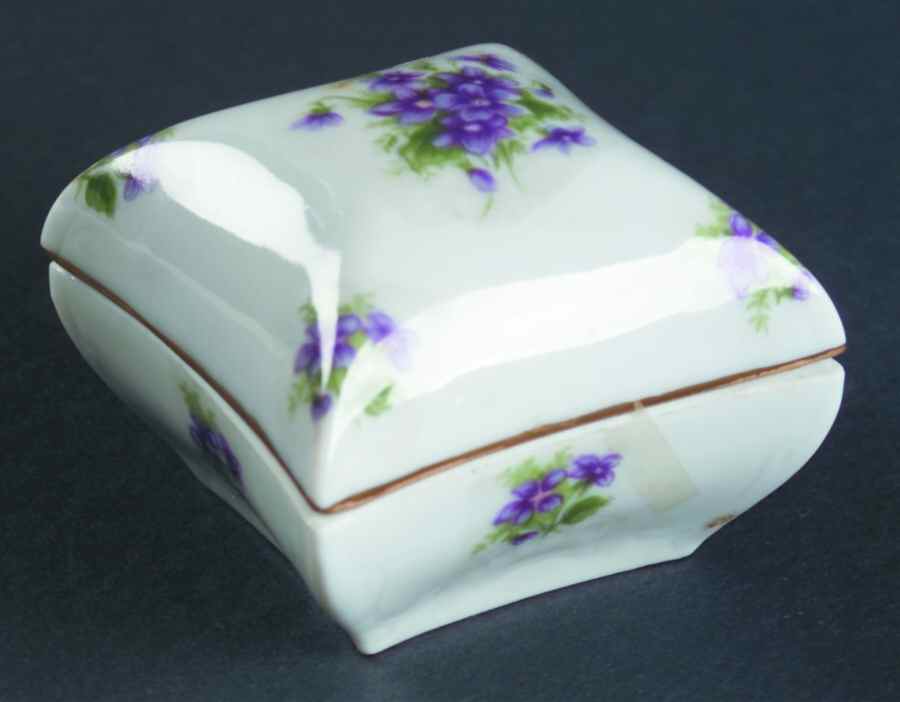 LEF77 Diamond Shaped Box & Lid by Lefton-1