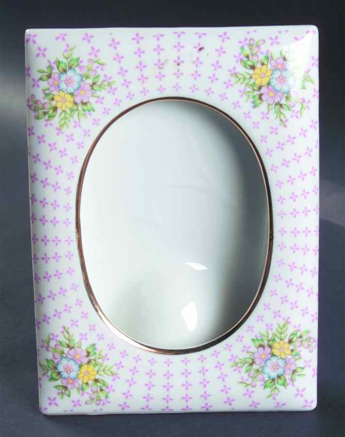 LEF78 Frame-Holds 3 1/2" X 4 1/2" by Lefton-1
