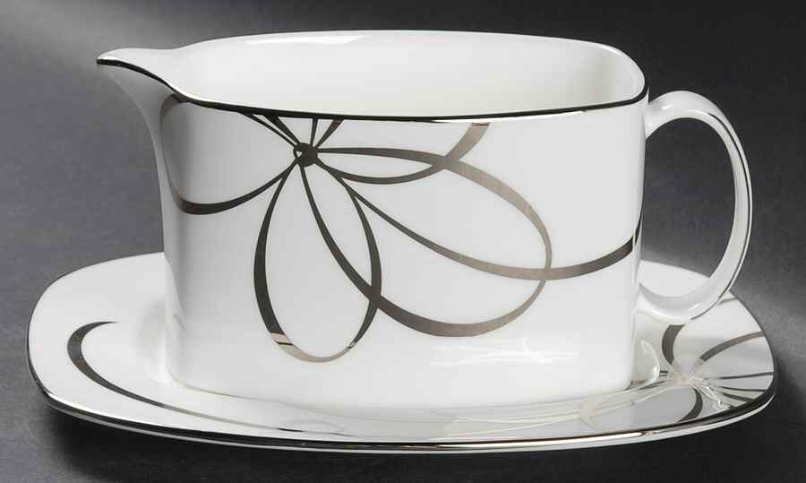 Belle Boulevard Gravy Boat & Underplate by Lenox-1