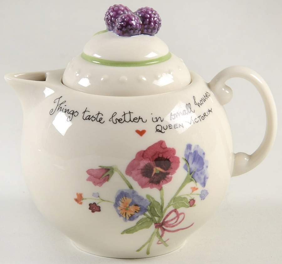 A Proper Tea Creamer & Lid by Lenox-1