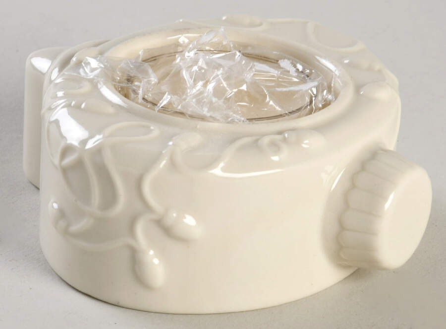 Yuletide Glowlites Figural Tea Light Candleholder by Lenox-1