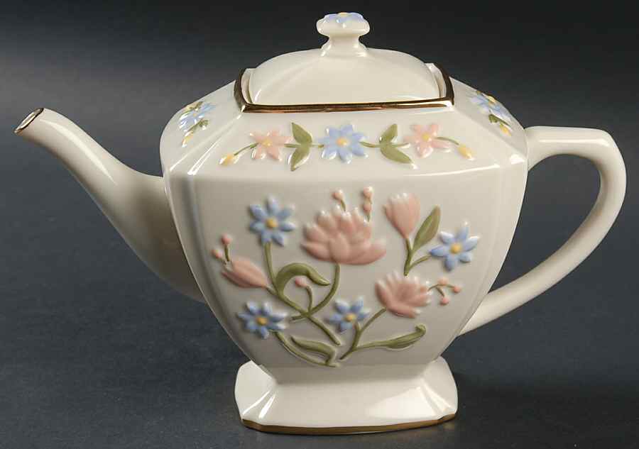 Great Giftables Teapot & Lid by Lenox-1