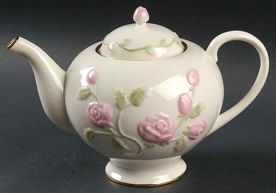 Great Giftables Teapot & Lid by Lenox-1