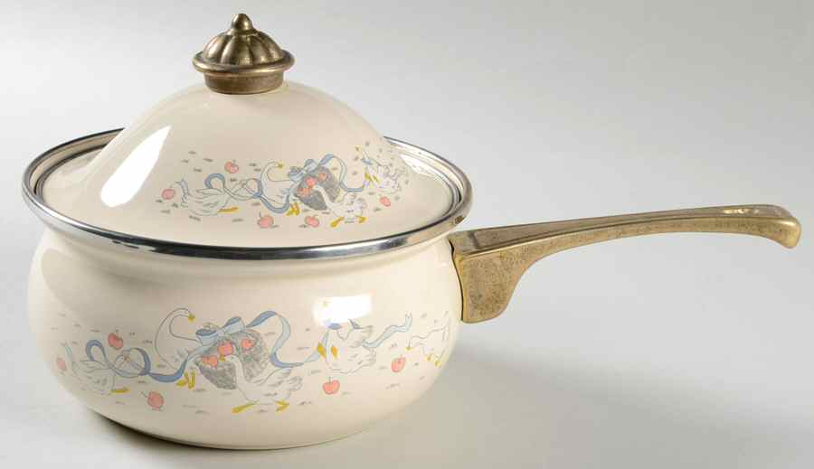 Happy Geese 1.0 Quart Metal Covered Saucepan by Lincoware-1