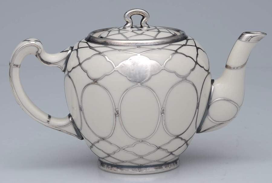 L138 Teapot & Lid by Lenox-1