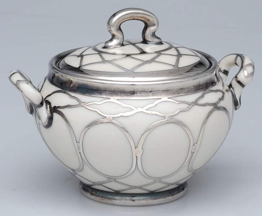 L138 Sugar Bowl & Lid by Lenox-1