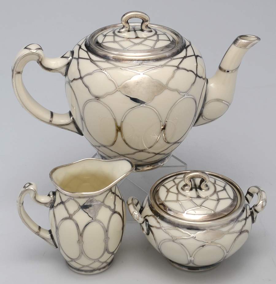 L138 (5 Pc) Tea Set (TP, CR, SU) by Lenox-1