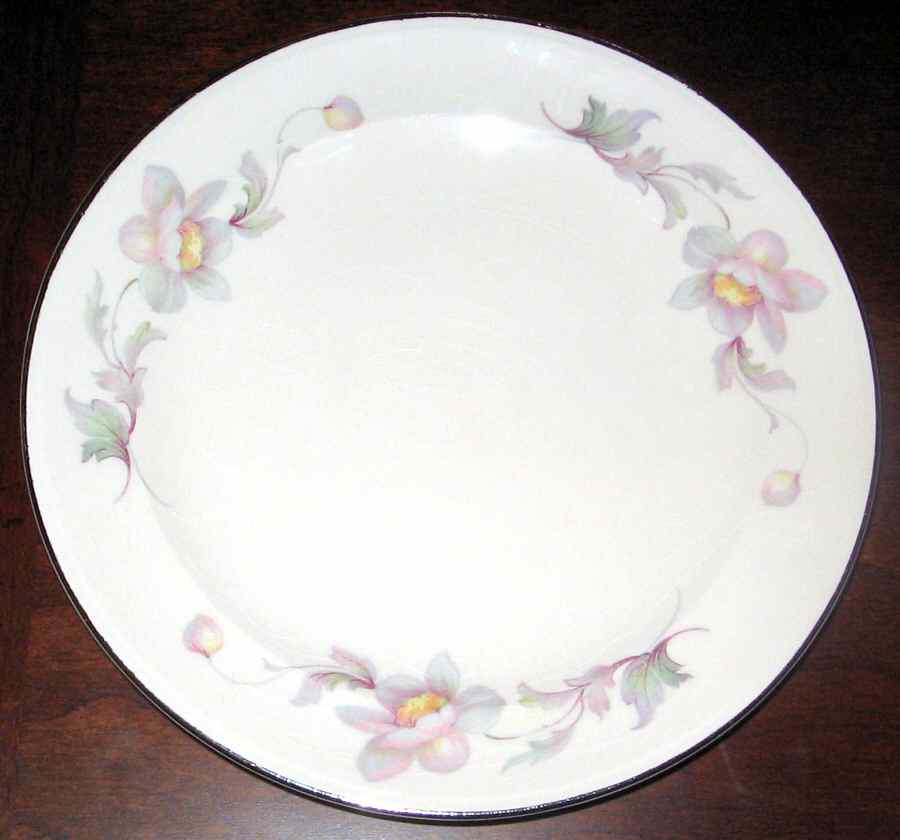 May Time Dinner Plate by Limoges-American-1