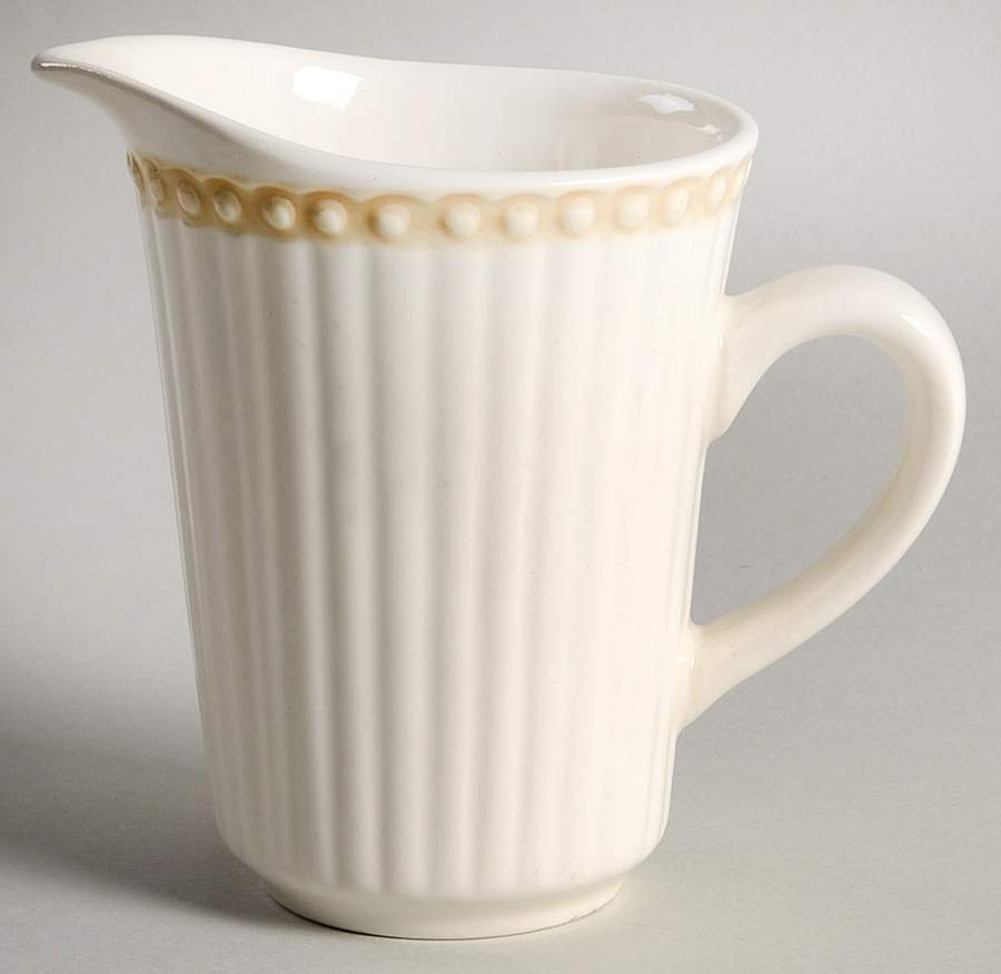 Victorian Pearls Creamer by Linens N Things-1
