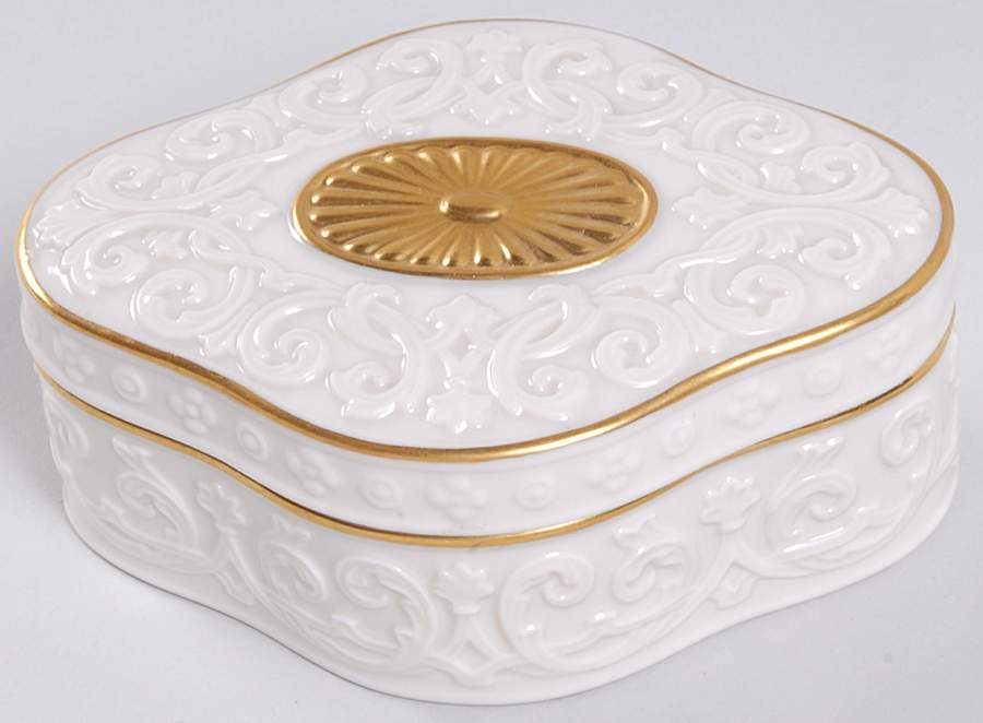 Windsor Collection Carved Oblong Box & Lid by Lenox-1