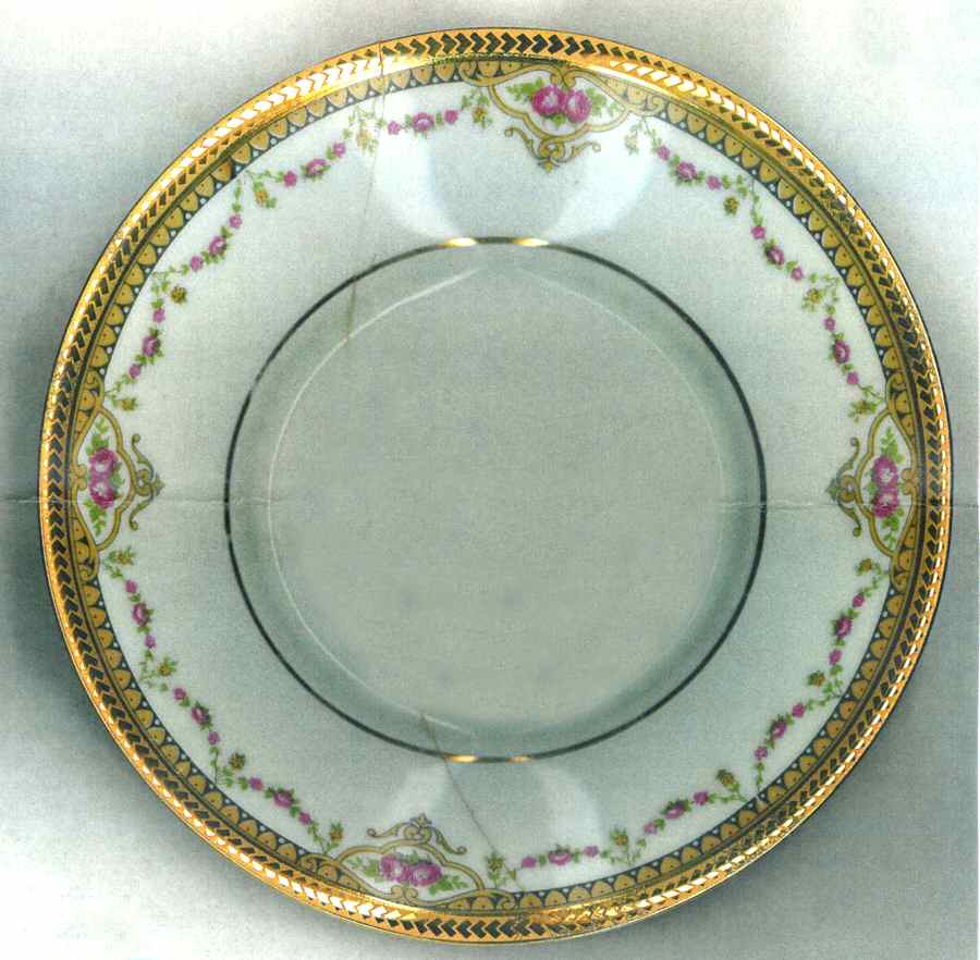 LPD6 Saucer by Legle Porc d'Art-1