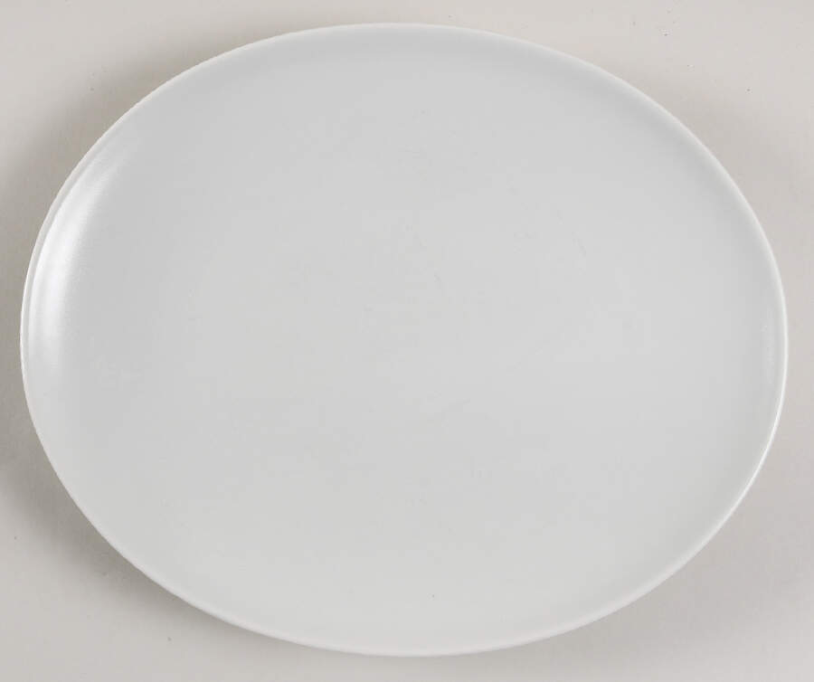 Rso Brights Frost White (Oval) Dinner Plate by Lindt-Stymeist-1