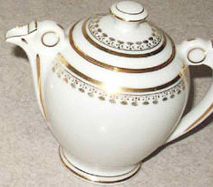 H9V2 Creamer & Lid by Porcelainerie de la Haute-Vienne-1