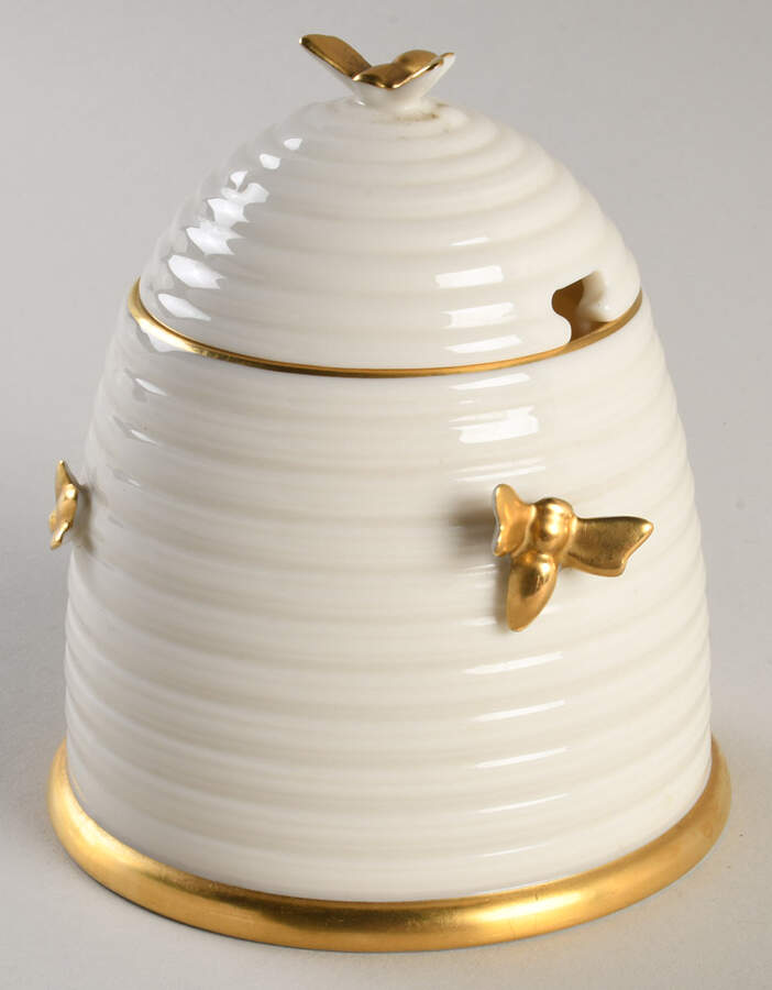 M98 Honey Pot with Lid by Lenox-1