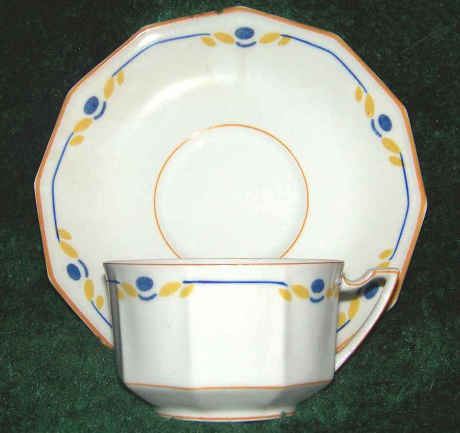LNT294 Flat Cup & Saucer Set by Lanternier-1
