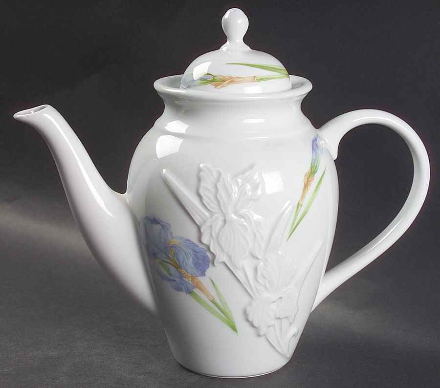Garden Vines Coffee Pot & Lid by Lenox-1
