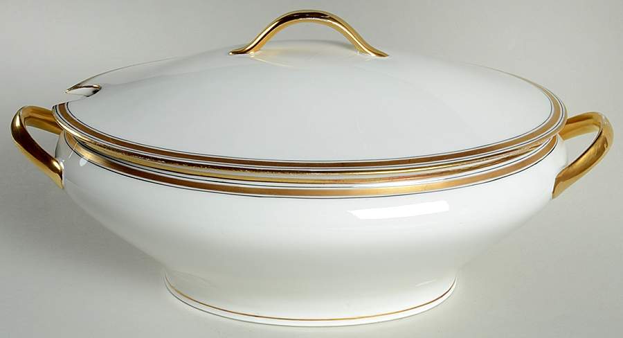 LNT296 Tureen &  Lid by Lanternier-1
