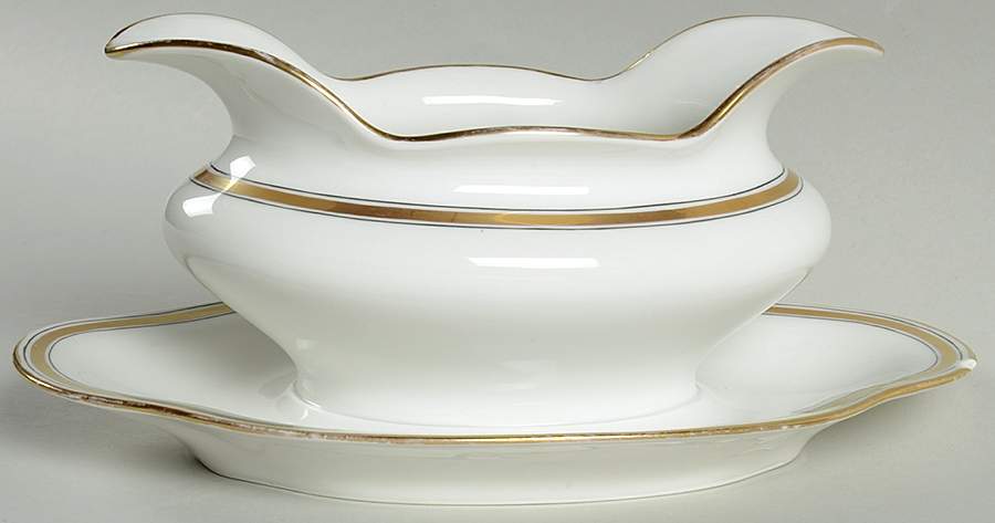 LNT296 Gravy Boat with Attached Underplate by Lanternier-1