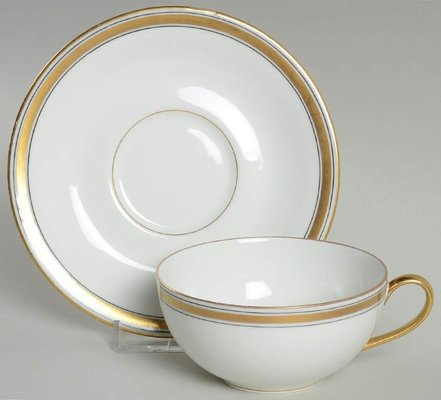 LNT296 Flat Cup & Saucer Set by Lanternier-1