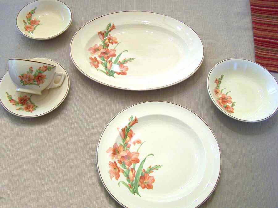 LEP27 Dinner Plate by Leigh Potters-1