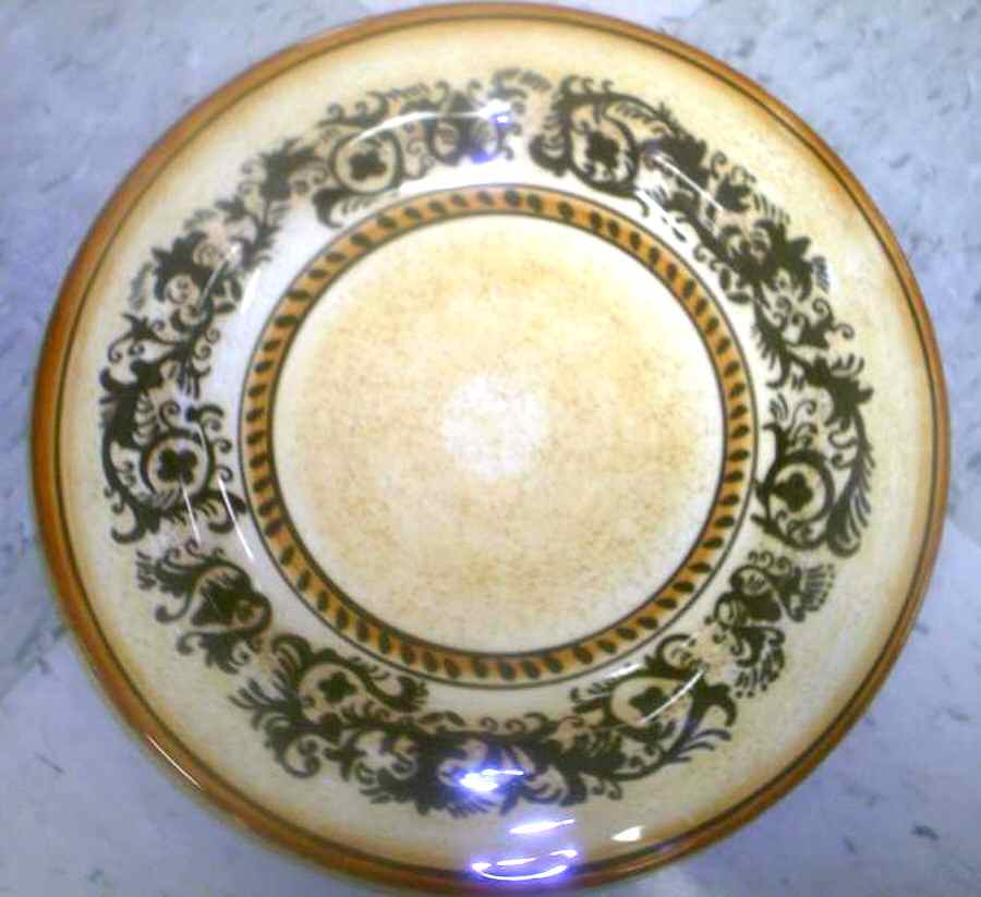 LGA41 Black Dinner Plate by Laurie Gates-1