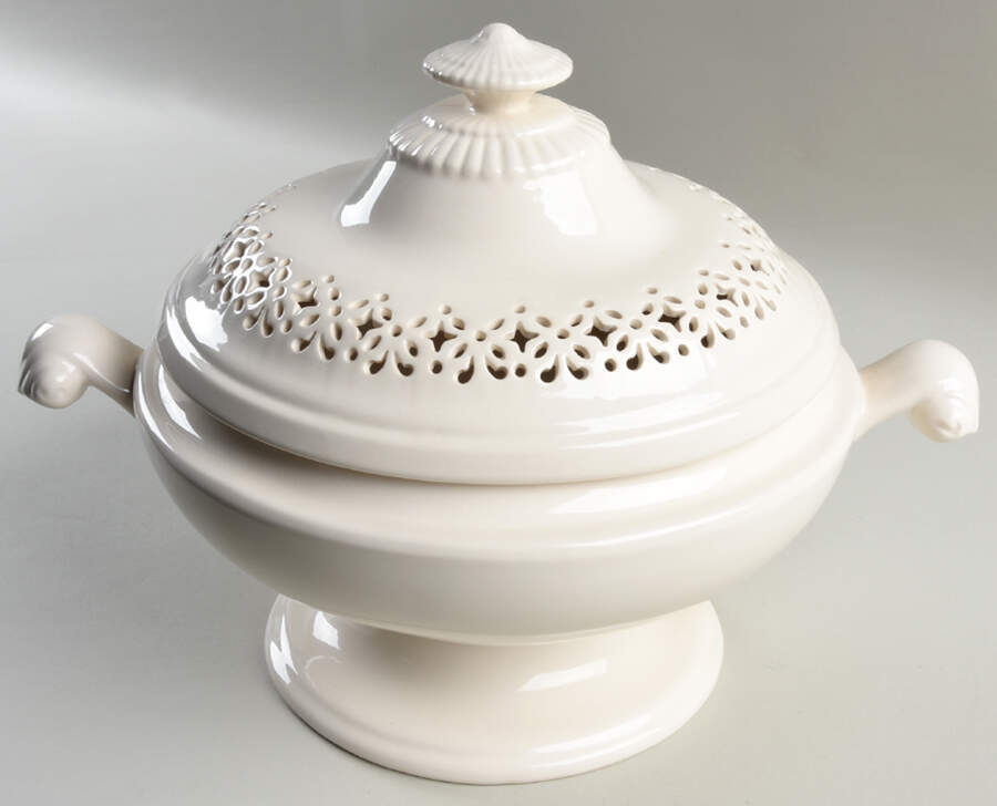 Dunham Tureen &  Lid by Ralph Lauren China-1