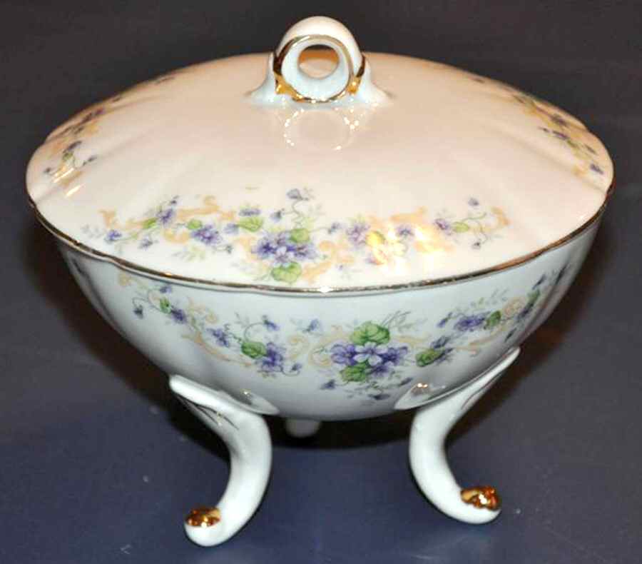 KF1377V Footed Candy Dish & Lid by Lefton-1