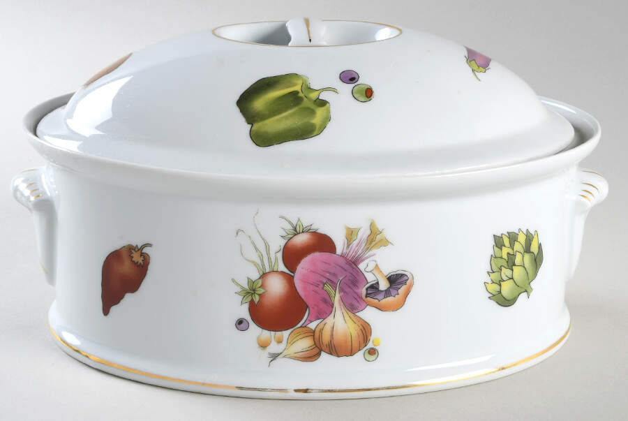 LOL24 1.5 Quart Oval Covered Casserole by Louis Lourioux-1