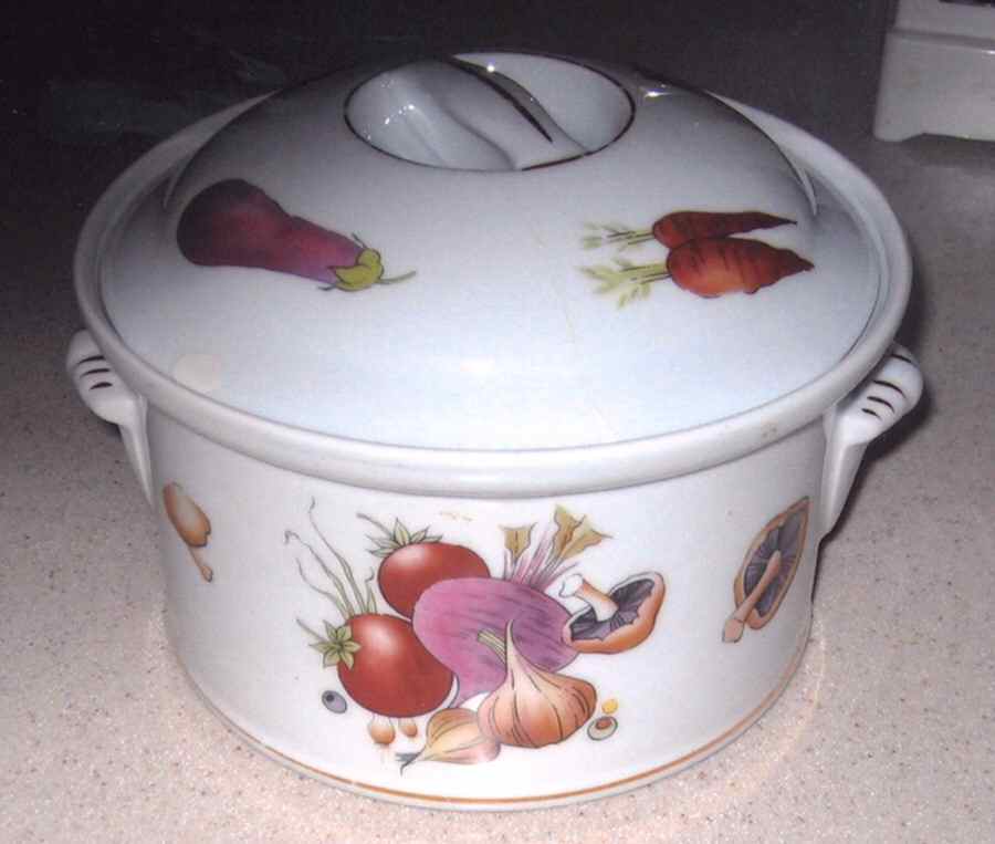 LOL24 1 Qt Round Covered Casserole by Louis Lourioux-1