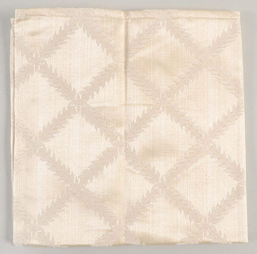 Laurel Leaf Cloth Napkin by Lenox-1