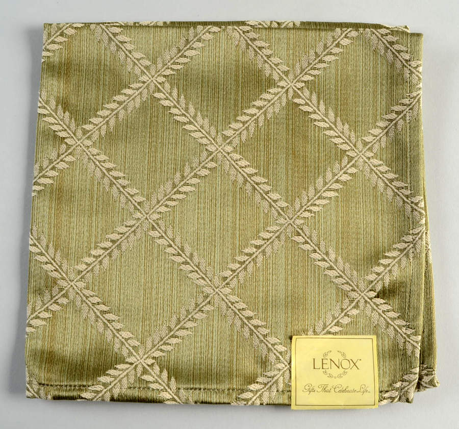 Laurel Leaf Cloth Napkin by Lenox-1