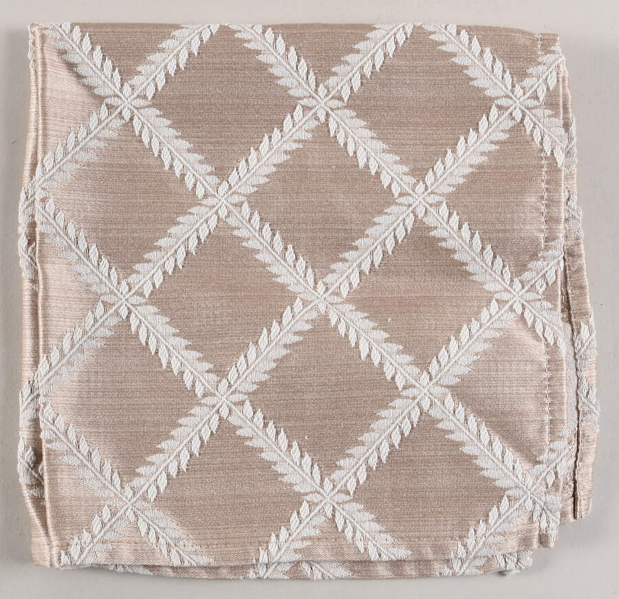 Laurel Leaf Cloth Napkin by Lenox-1