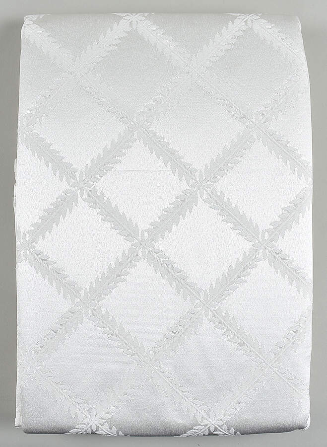 Laurel Leaf 90" Round Tablecloth by Lenox-1