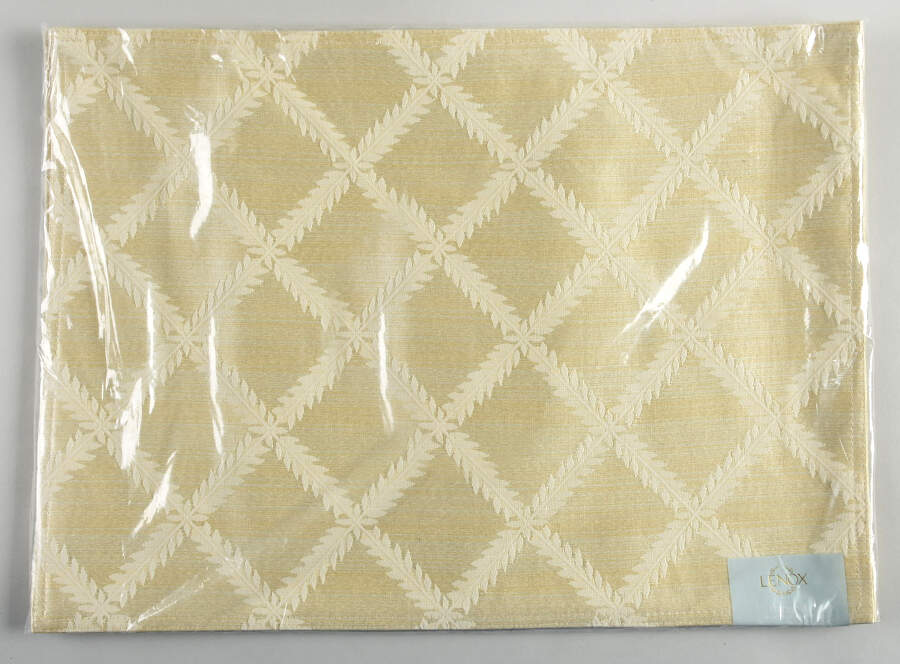 Laurel Leaf Cloth Placemat - Set of 4 by Lenox-1